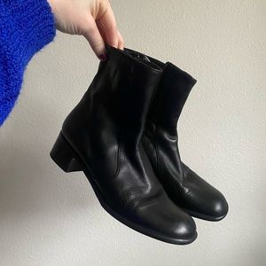 80’s/90’s Vintage Genuine Leather Block Heel Ankle Boots Booties Black